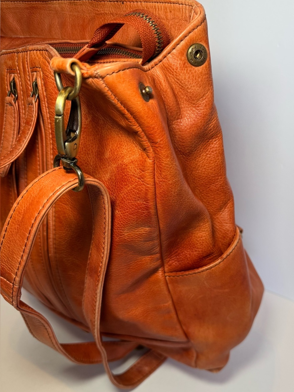 Albion Fit Full-Grain Leather Compass Satchel Backpack/ Crossbody  Burnt Orange - Picture 5 of 11